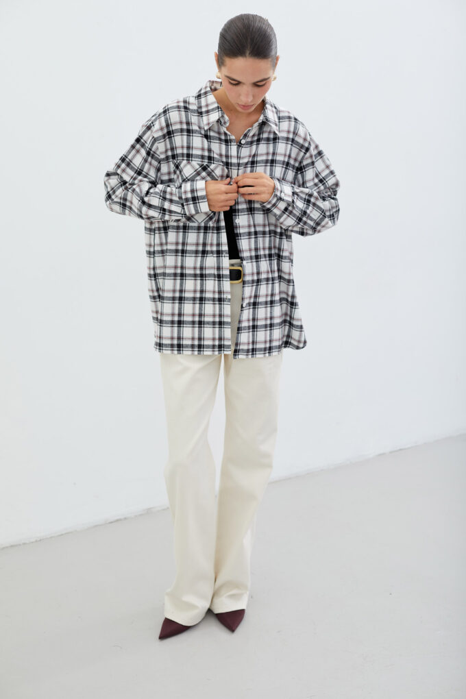 Milk shirt with patch pocket in a gray check photo 2