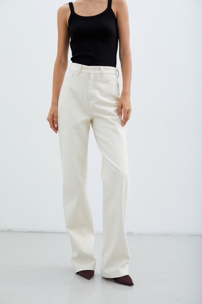 Straight-cut high-rise cream jeans photo 2