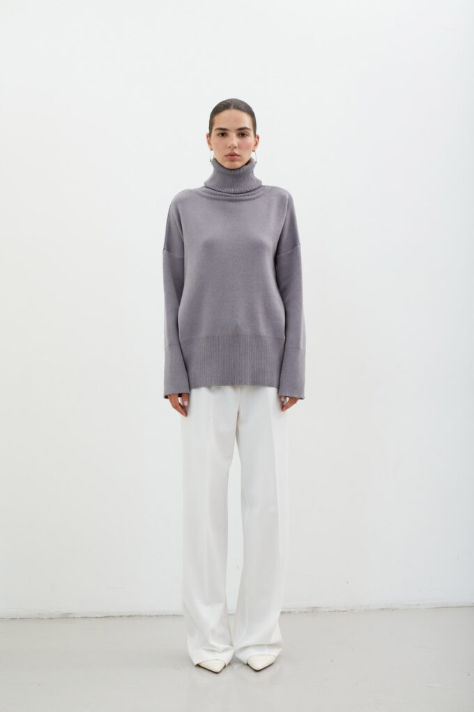 Gray knitted sweater with voluminous neck photo 2