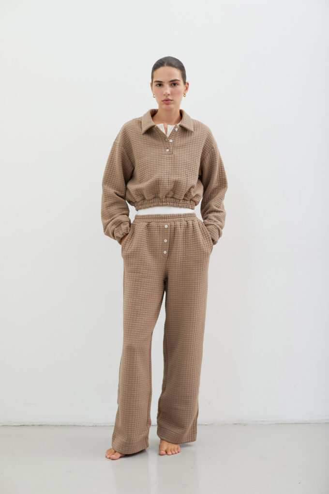 Quilted knitted trousers in cappuccino photo 3