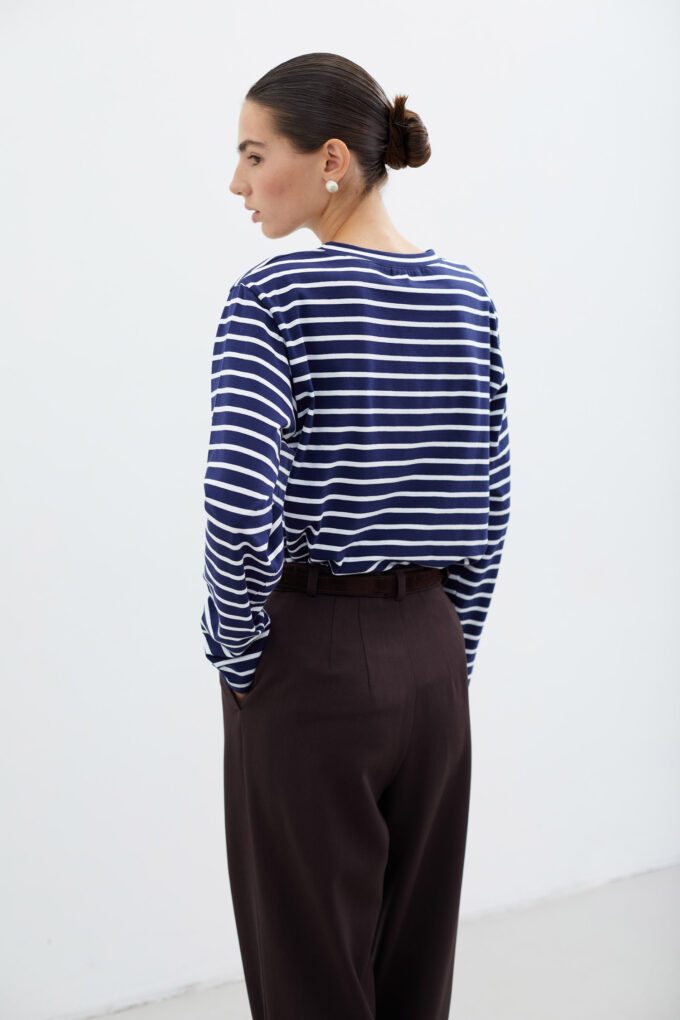 Longsleeve with a thin stripes in blue photo 3