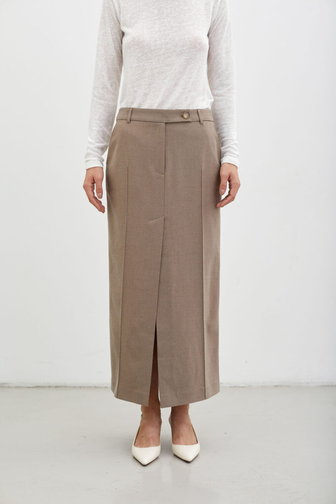 Woolen midi skirt in beige photo 3