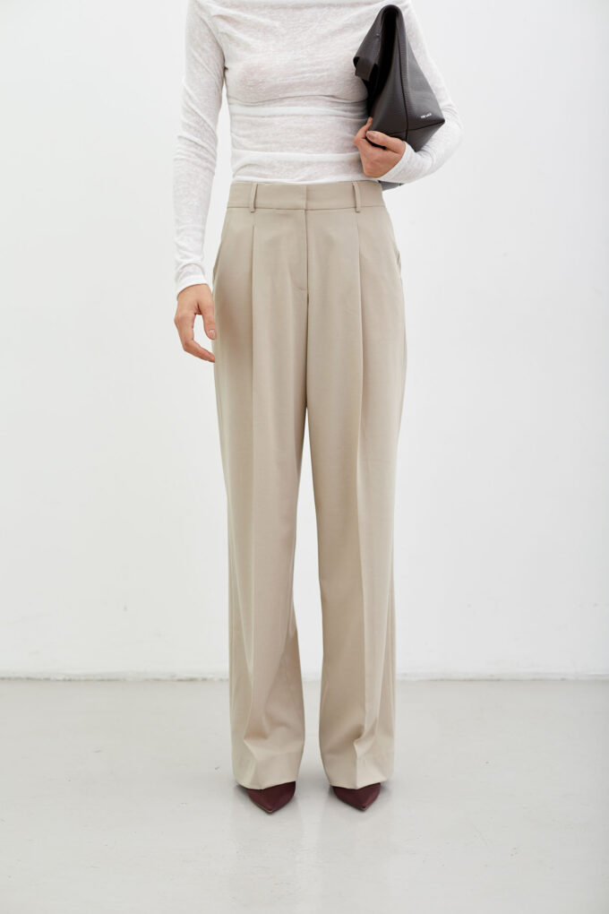 Pants with added wool and corsage belt in sand photo 3