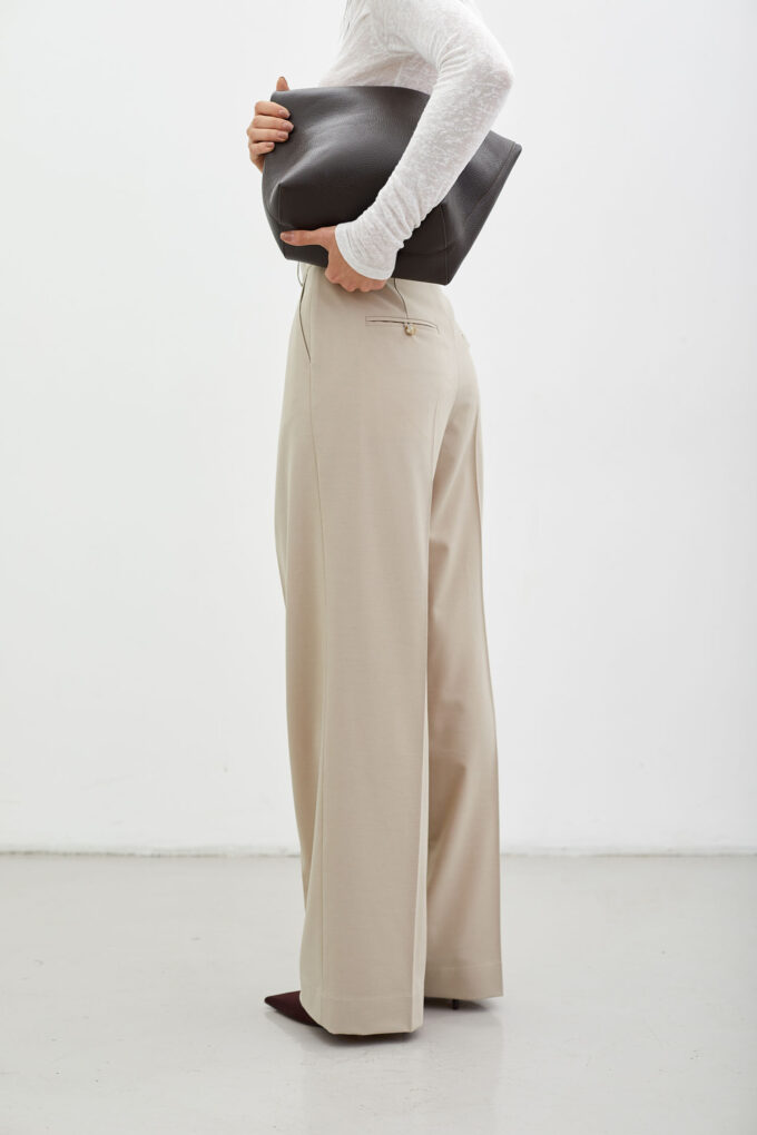 Pants with added wool and corsage belt in sand photo 5