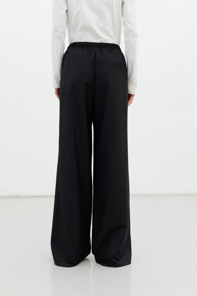 Black loose-fitting pants with drawstring photo 3