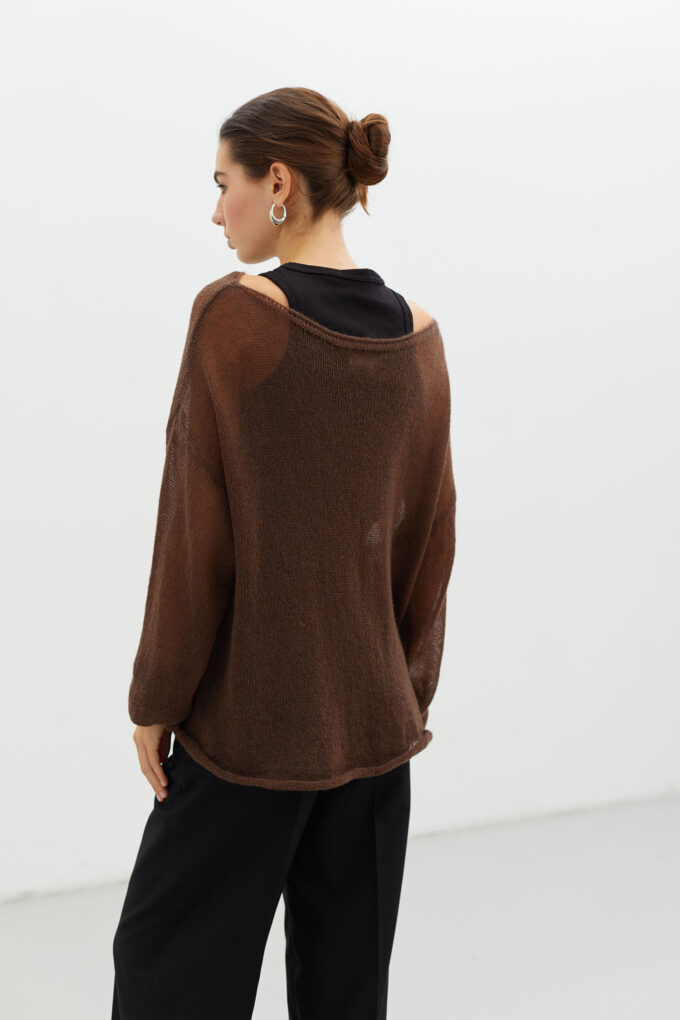 Jumper made of ultra-soft merino wool and kid mohair yarn in cappuccino photo 3