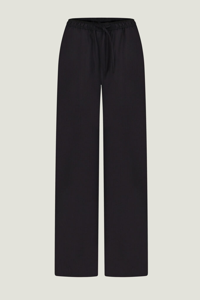 Black loose-fitting pants with drawstring photo 4