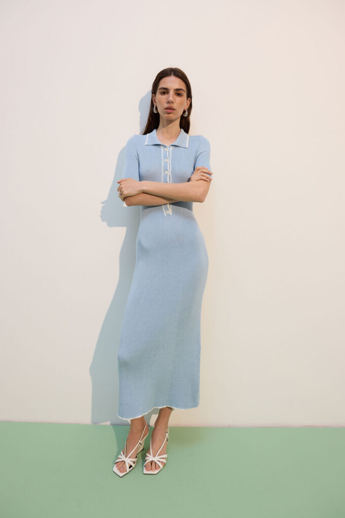 Blue knitted midi dress with milky edging photo 6