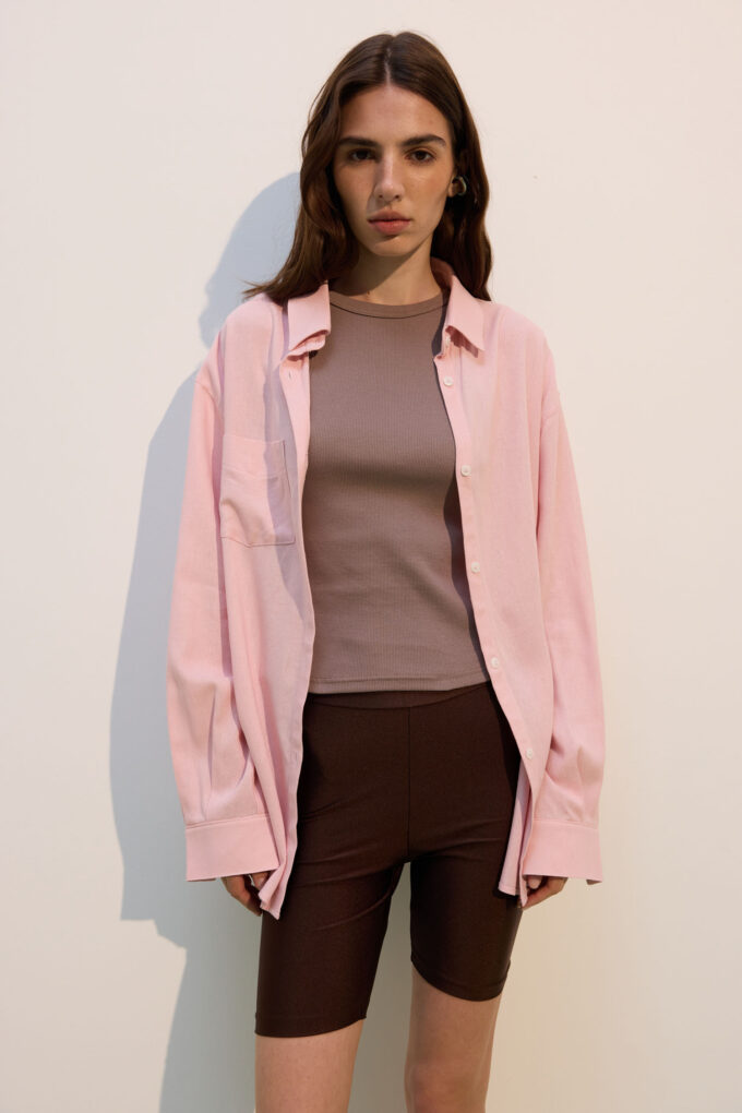 Oversized linen shirt in light pink photo 4