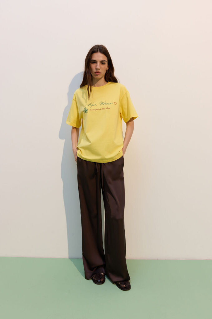 Oversized T-shirt with "Kyiv" print in lemon photo 2