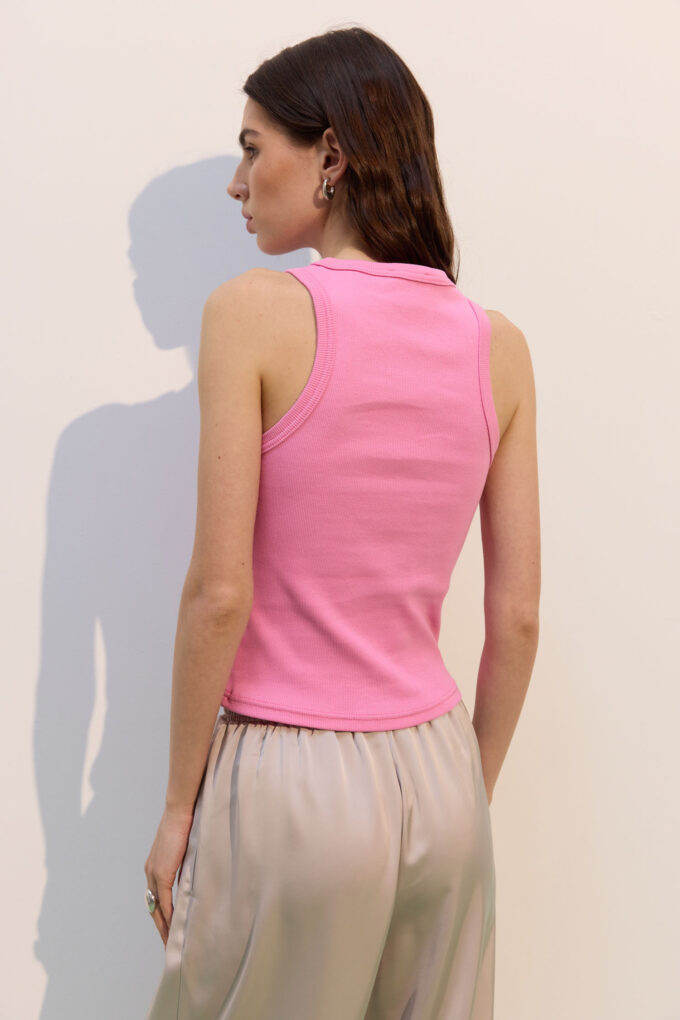 Knitted top in pink photo 4