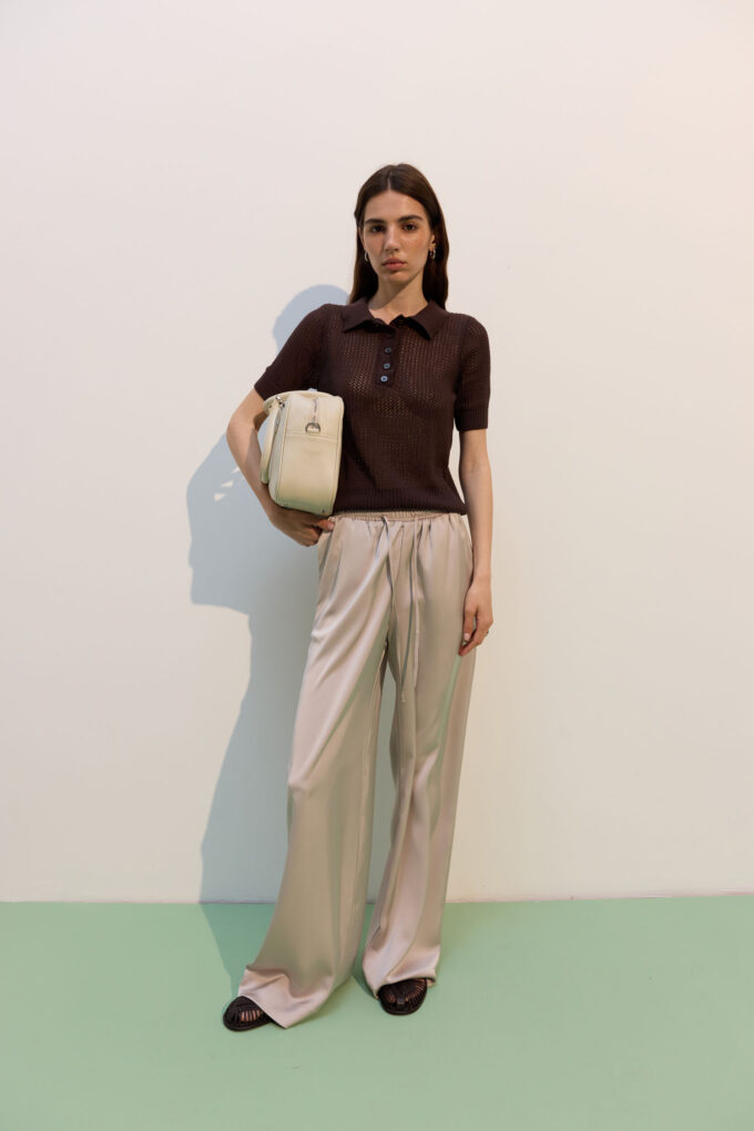 Knitted polo shirt in chocolate photo 4