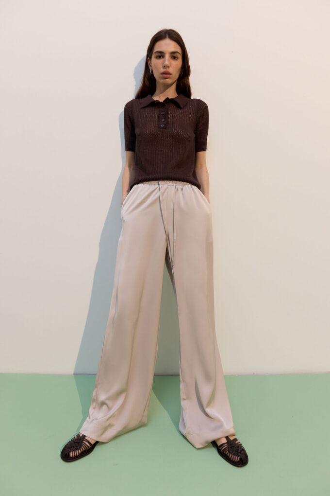 Knitted polo shirt in chocolate photo 5