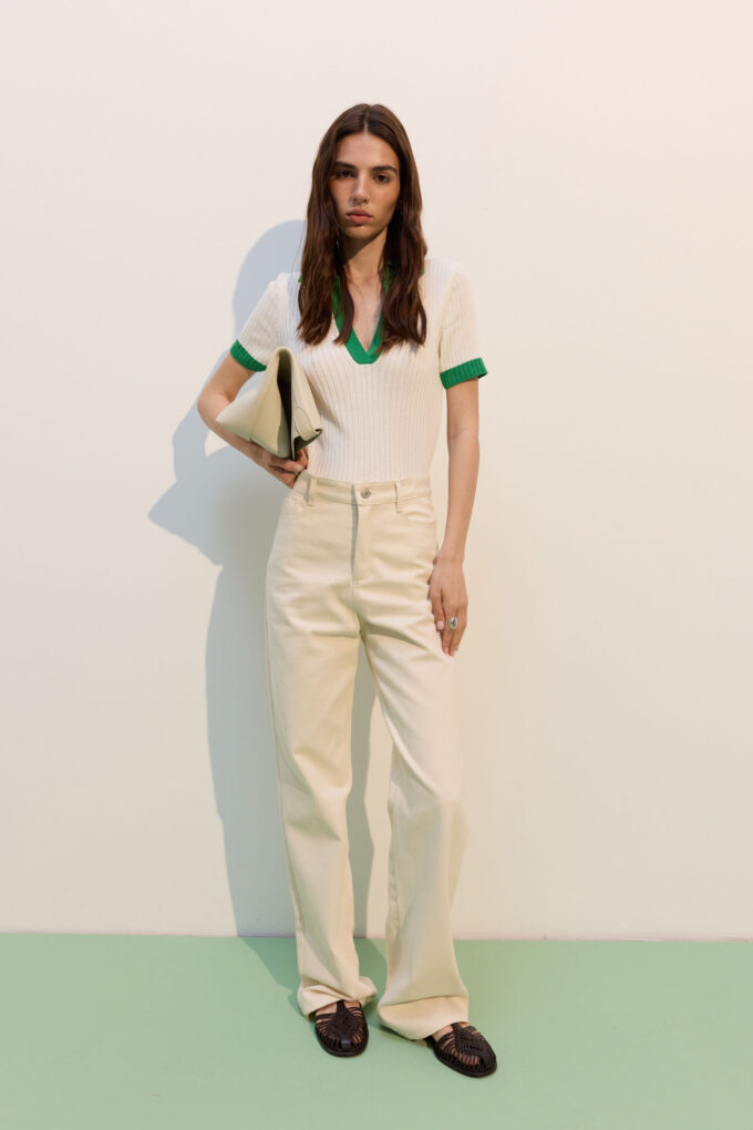 Milk polo jumper with green insert photo 5