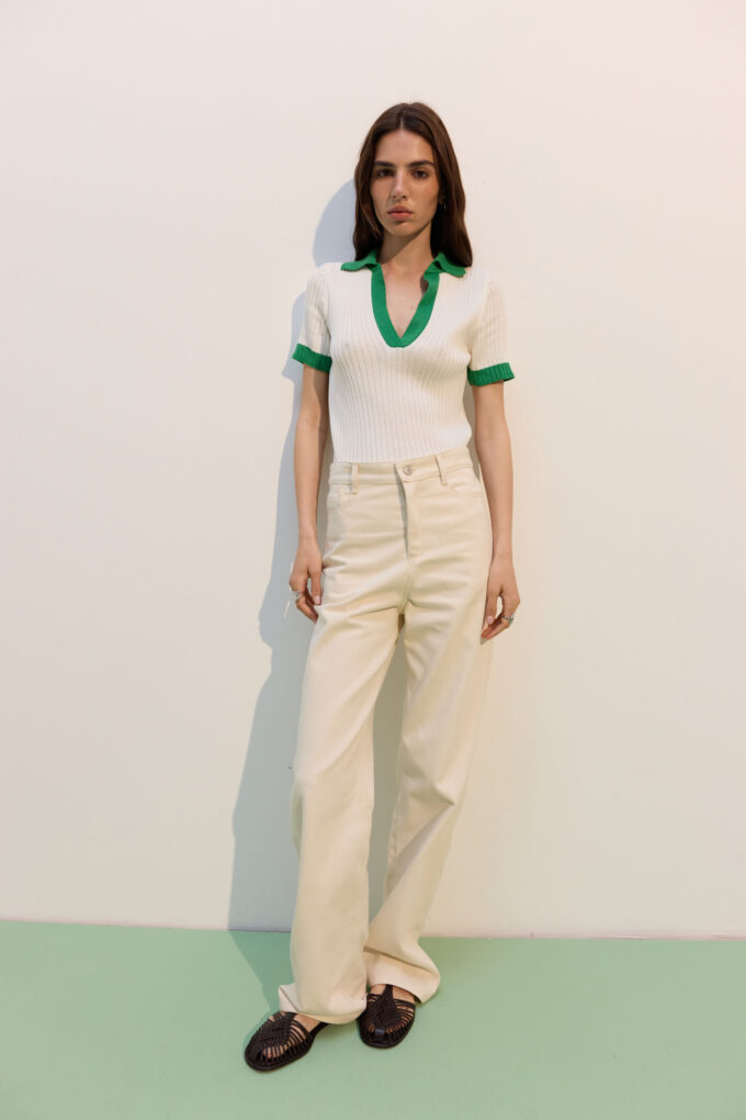 Milk polo jumper with green insert photo 3