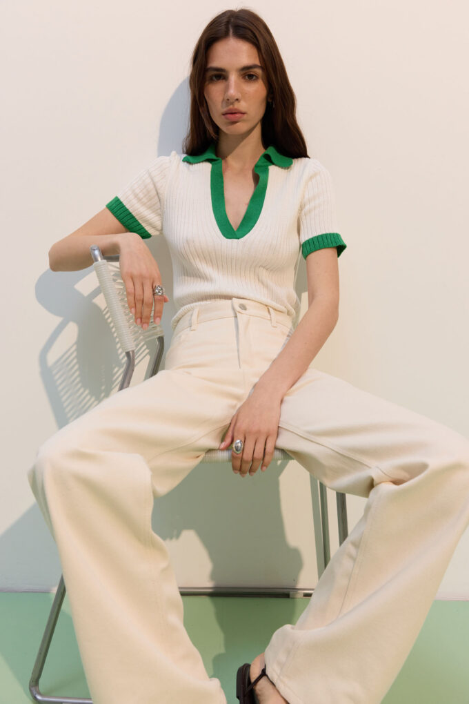 Milk polo jumper with green insert photo 4