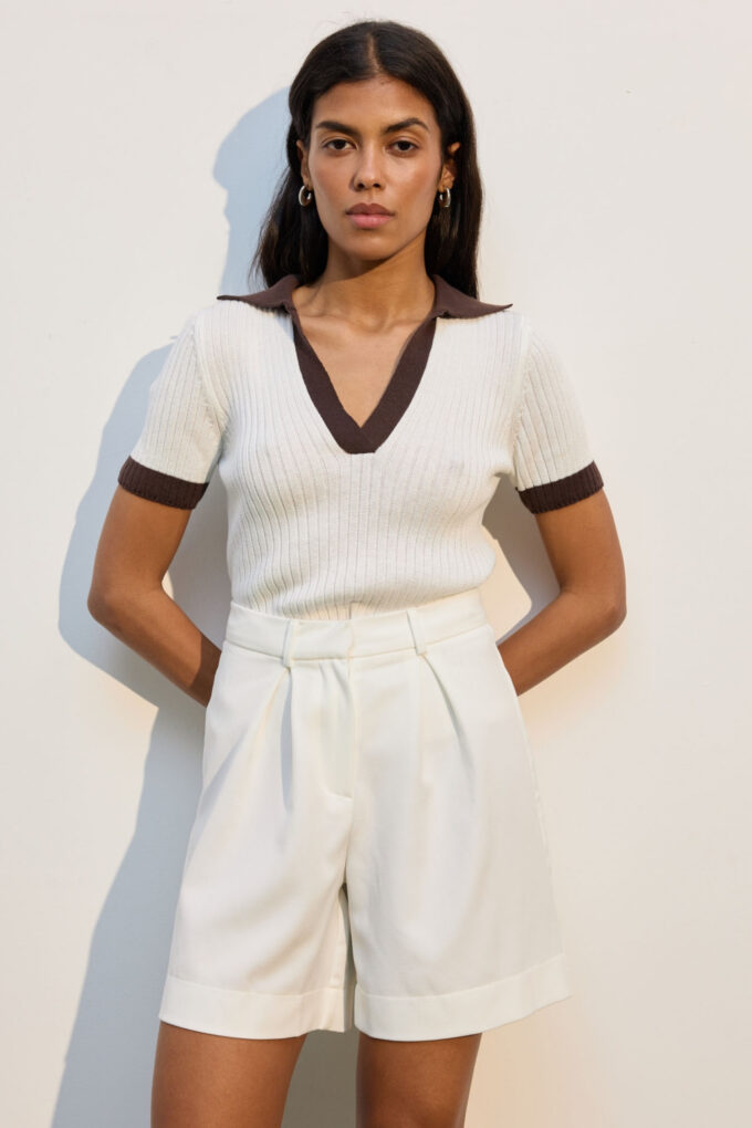 Shorts with tucks in white photo 2