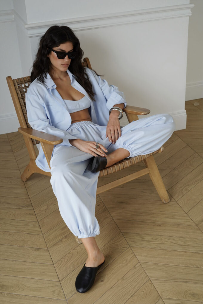 Blue voluminous pants photo 3