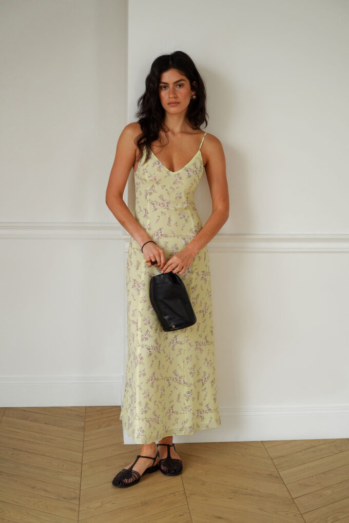 Chiffon maxi dress with thin straps and print in light lemon photo 4