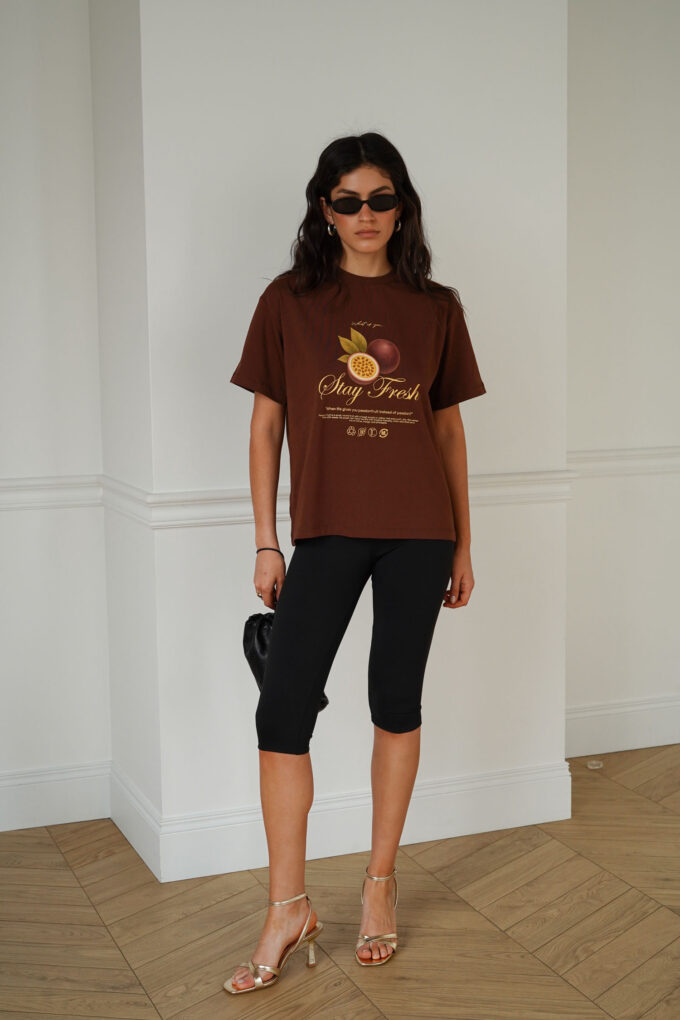 Футболка oversize з принтом "Stay Fresh" коричнева фото 2
