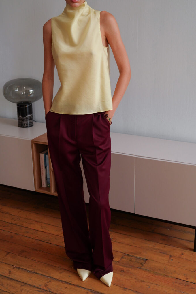 Burgundy palazzo pants with decorative flap photo 5