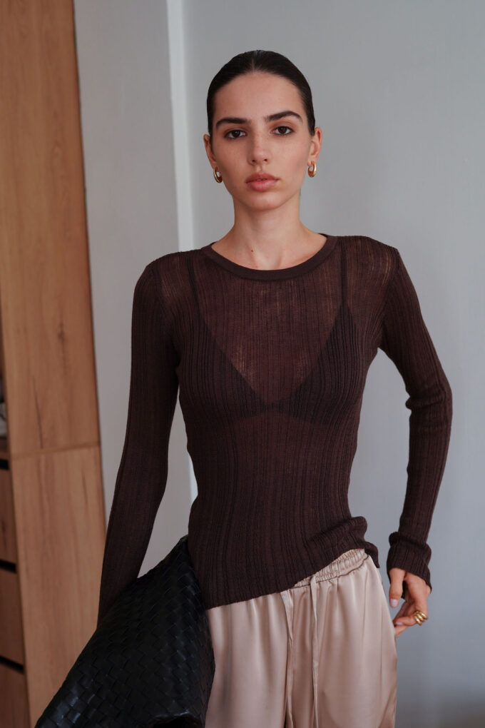Translucent textured jumper in chocolate photo 6
