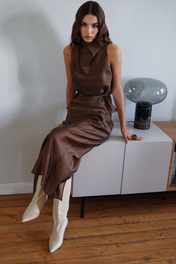 Translucent tencel maxi skirt in chocolate photo 4
