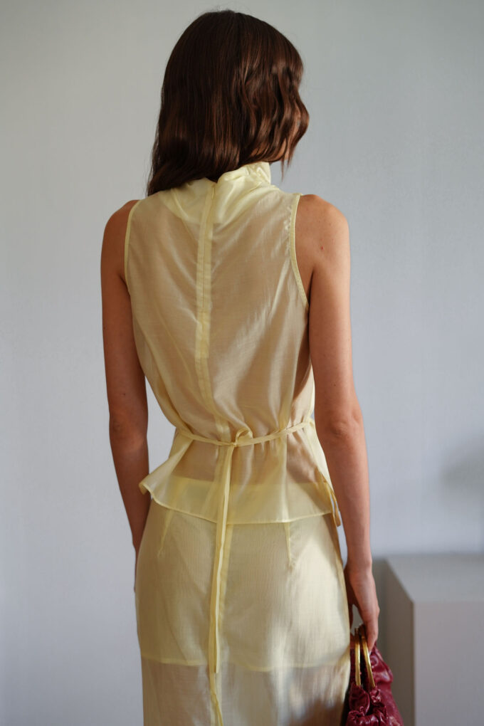 Tencel top with thin belt in lemon photo 4