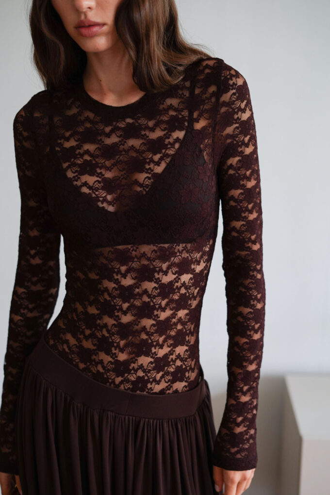 Guipure bodysuit in chocolate photo 4