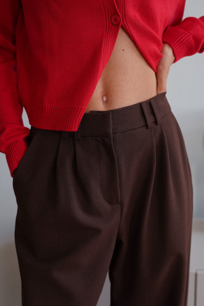 Straight-cut pants with double-breasted in chocolate photo 3
