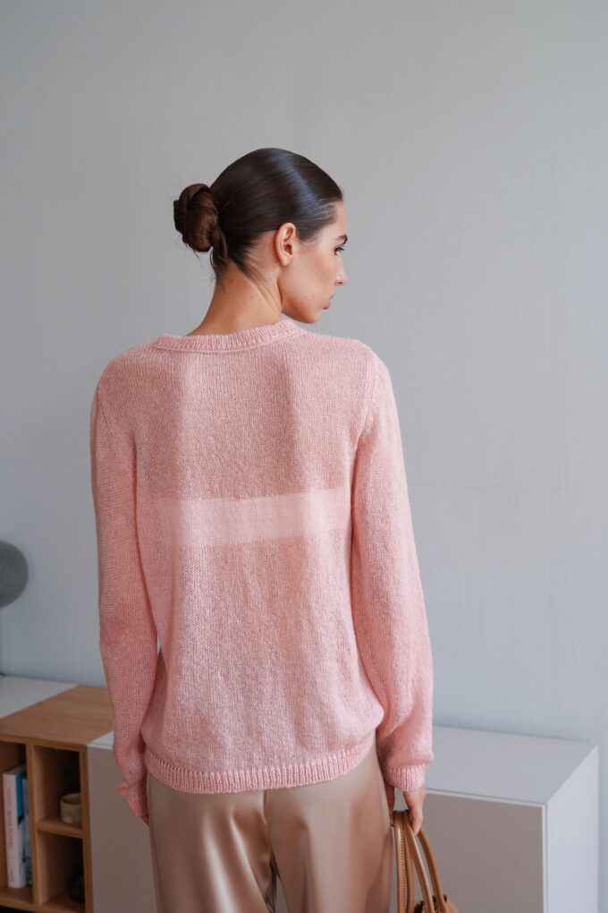 Translucent jumper made of ultra-soft kidmohair yarn in pink photo 6