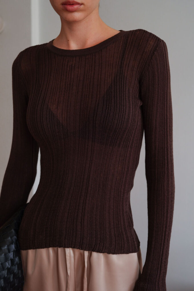 Translucent textured jumper in chocolate photo 7