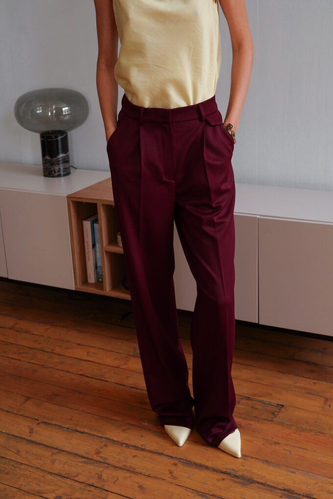 Burgundy palazzo pants with decorative flap photo 7
