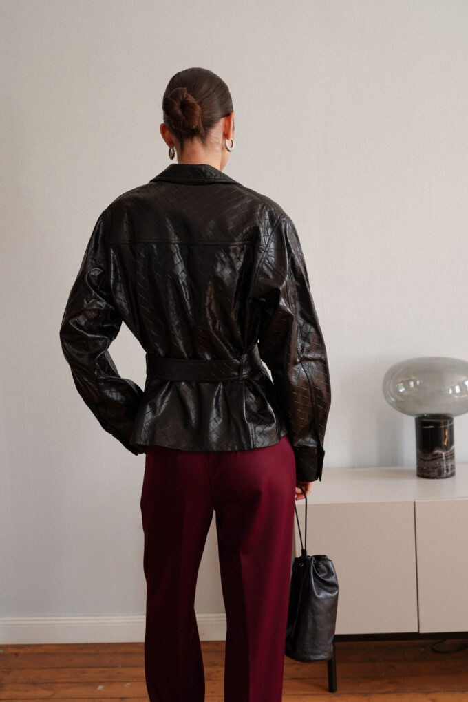 Black textured eco-leather jacket with belt photo 3