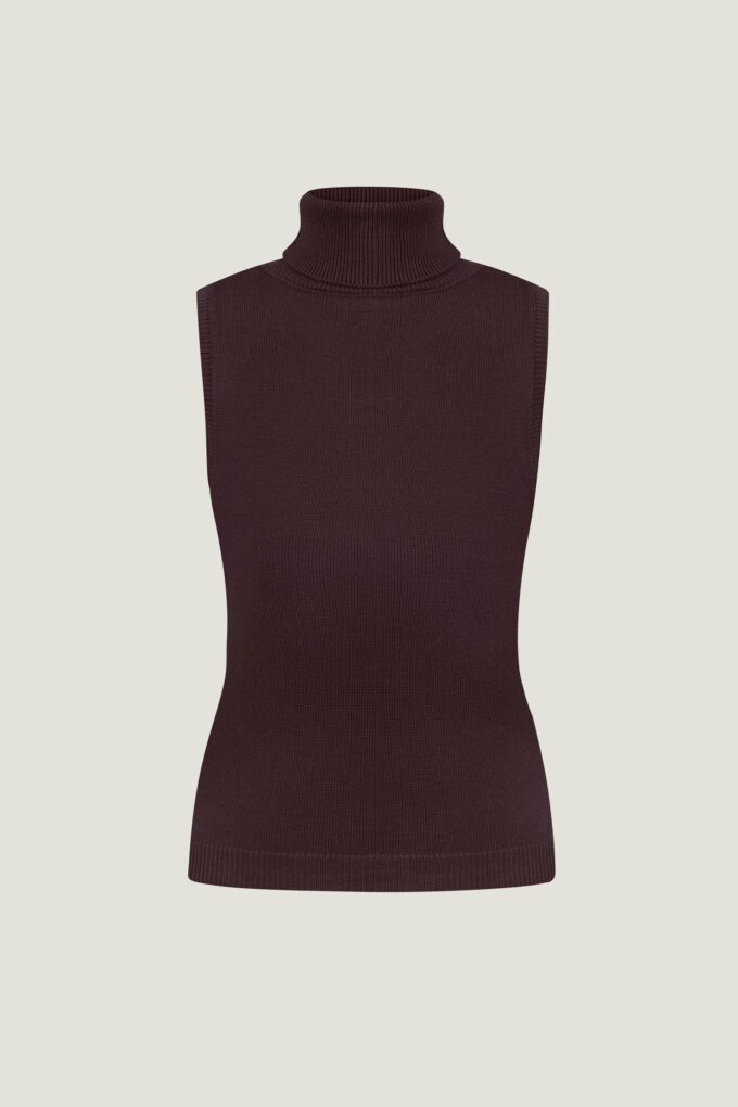 Knitted top with high neck in chocolate photo 3