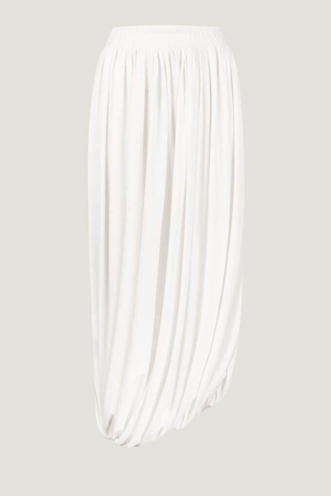 Knitted midi skirt with pleats in milky photo 7