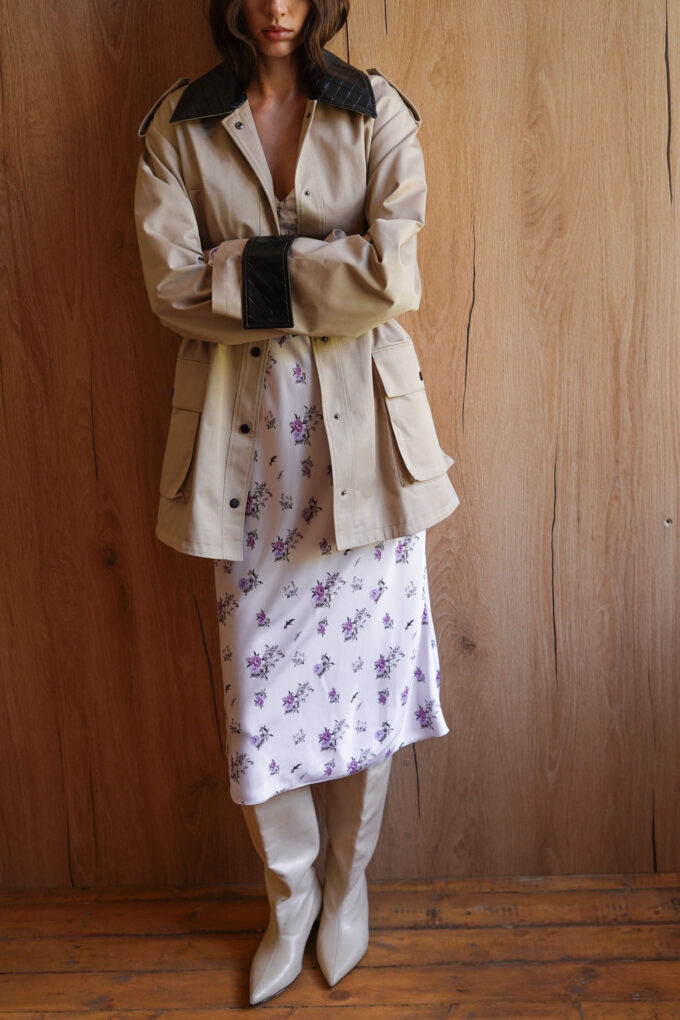 Beige jacket with decorative inserts photo 7