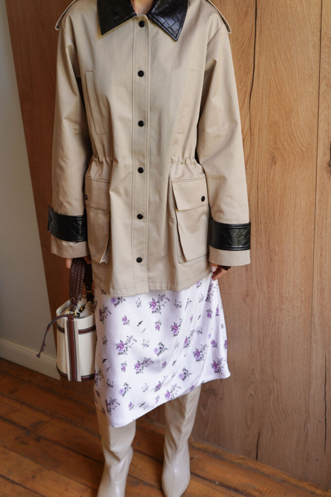 Beige jacket with decorative inserts photo 5