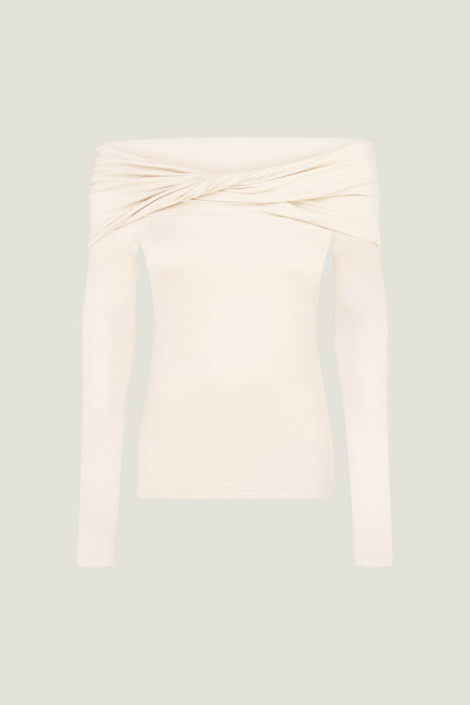 Longsleeve with open shoulders in ivory photo 7
