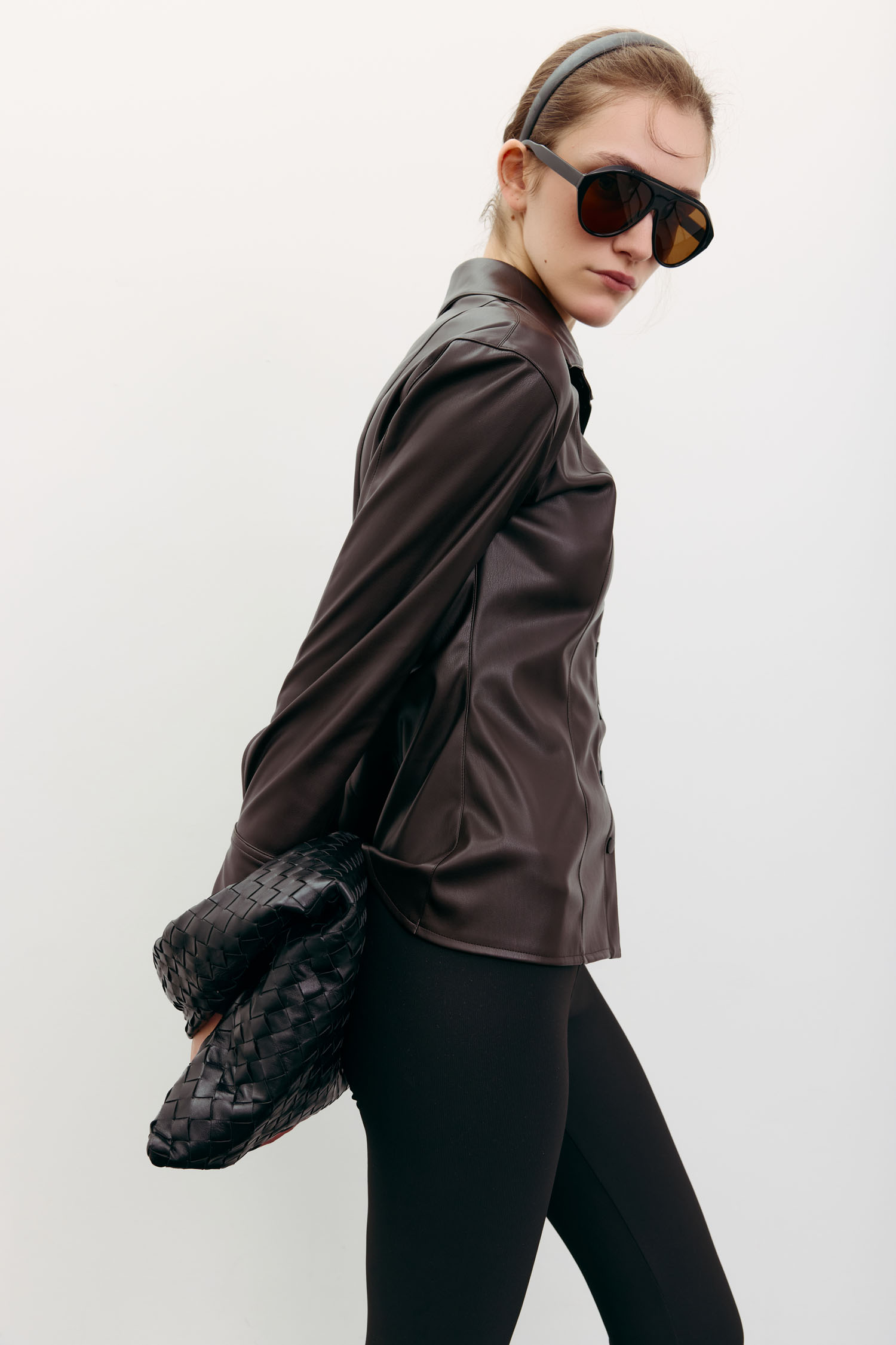 Сорочка з еко-шкіри приталена шоколадна - The Lace photo 441459 Сорочка з еко-шкіри приталена шоколадна - The Lace photo 441459