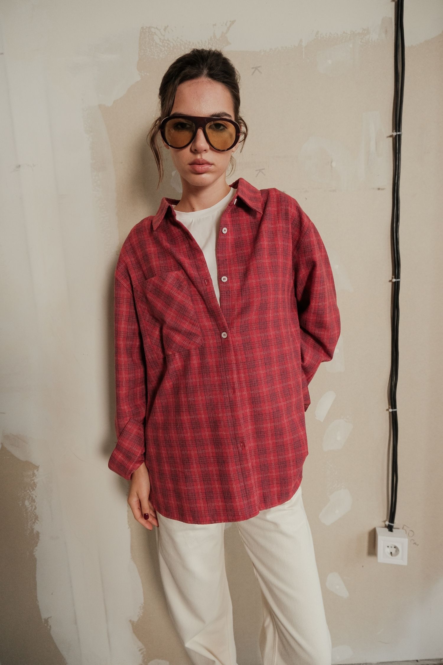 Сорочка з накладною кишенею в сіру клітинку червона - The Lace Фото 446888 Сорочка з накладною кишенею в сіру клітинку червона - The Lace Фото 446888