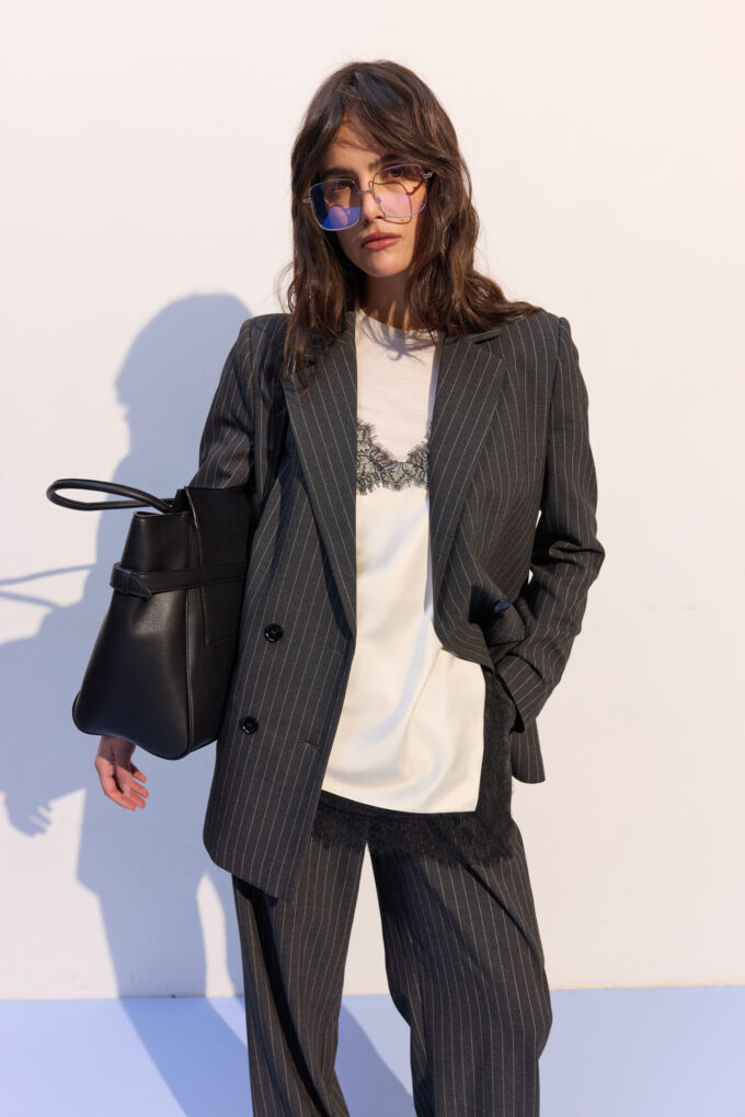 Жакет оверсайз у широку смужку графітовий - The Lace