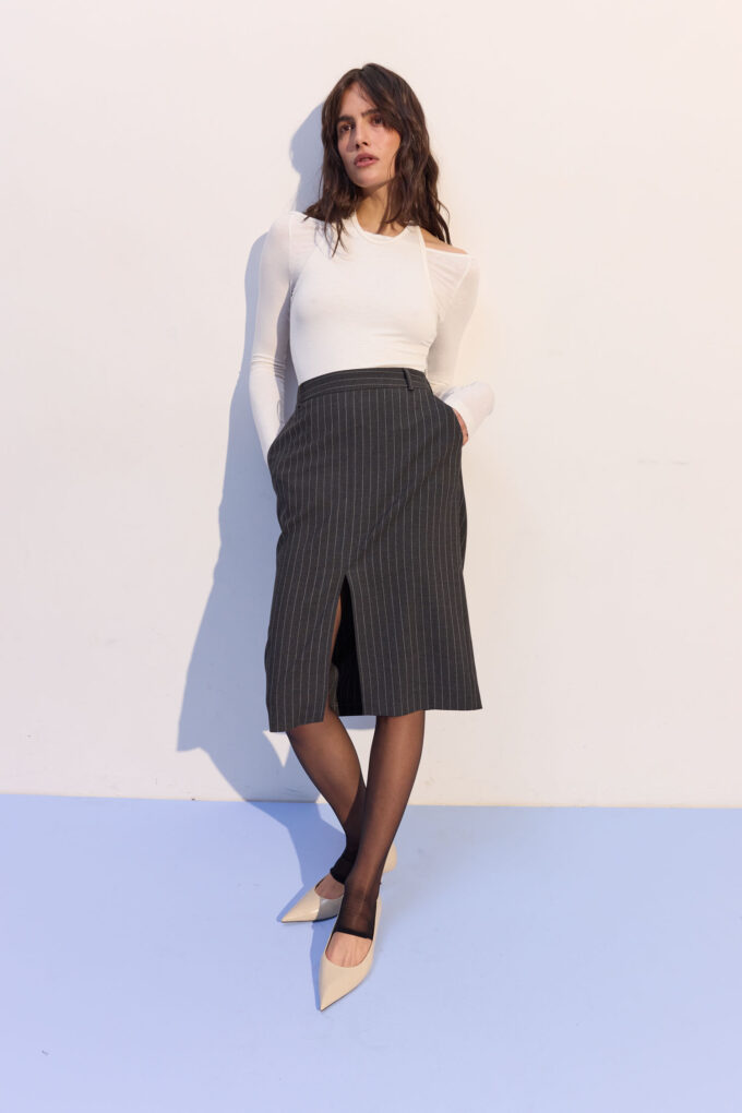 Спідниця міді прямого крою в широку смужку графітова фото 6 Спідниця міді прямого крою в широку смужку графітова фото 6