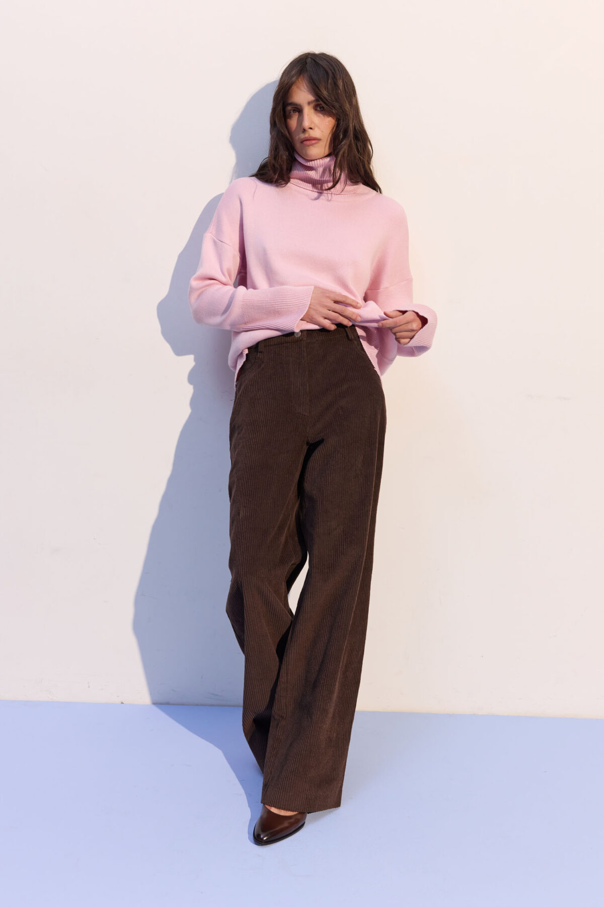 Брюки вільного крою з вельвету шоколадні - The Lace