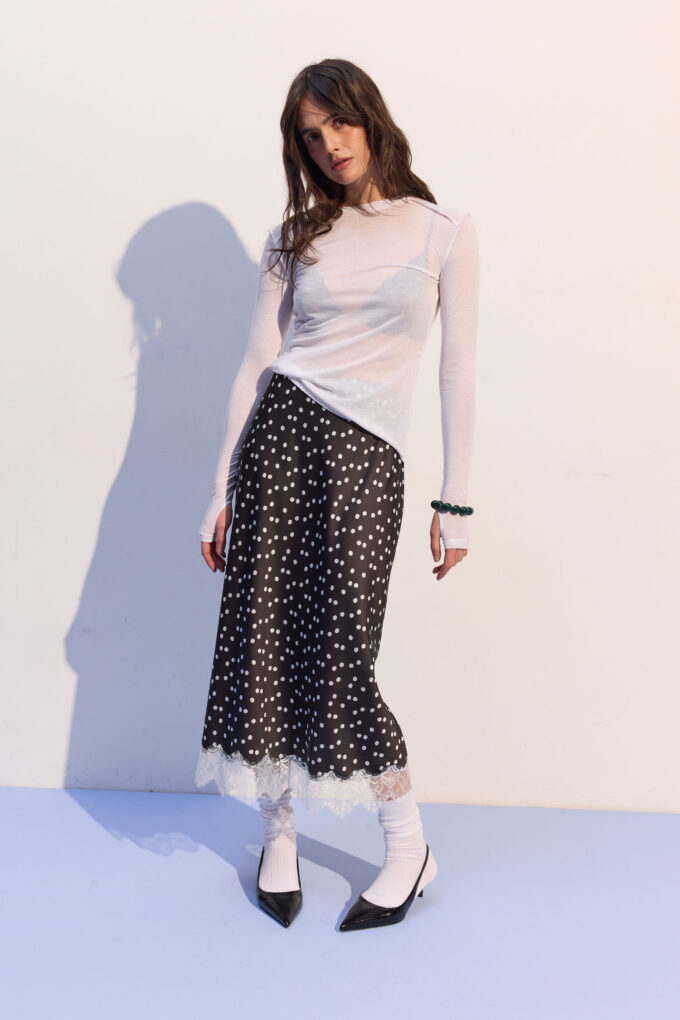 Спідниця міді з сатину з мереживом в горох чорна - The Lace