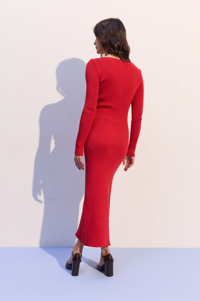 Трикотажна сукня міді із заокругленим вирізом червона фото 5