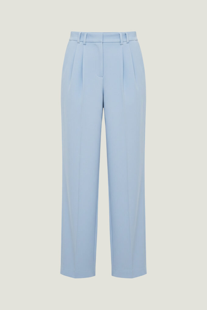 Брюки прямого кроя с двойными защипами голубые Фото 6