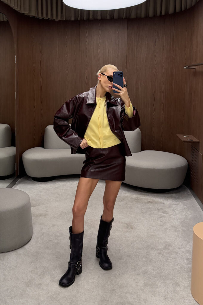 Спідниця міні з еко-шкіри бордова фото 4