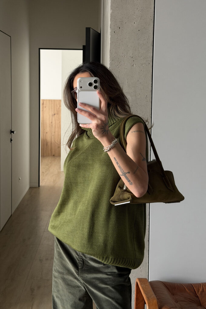 Жилет з напіввовни Olive green фото 6